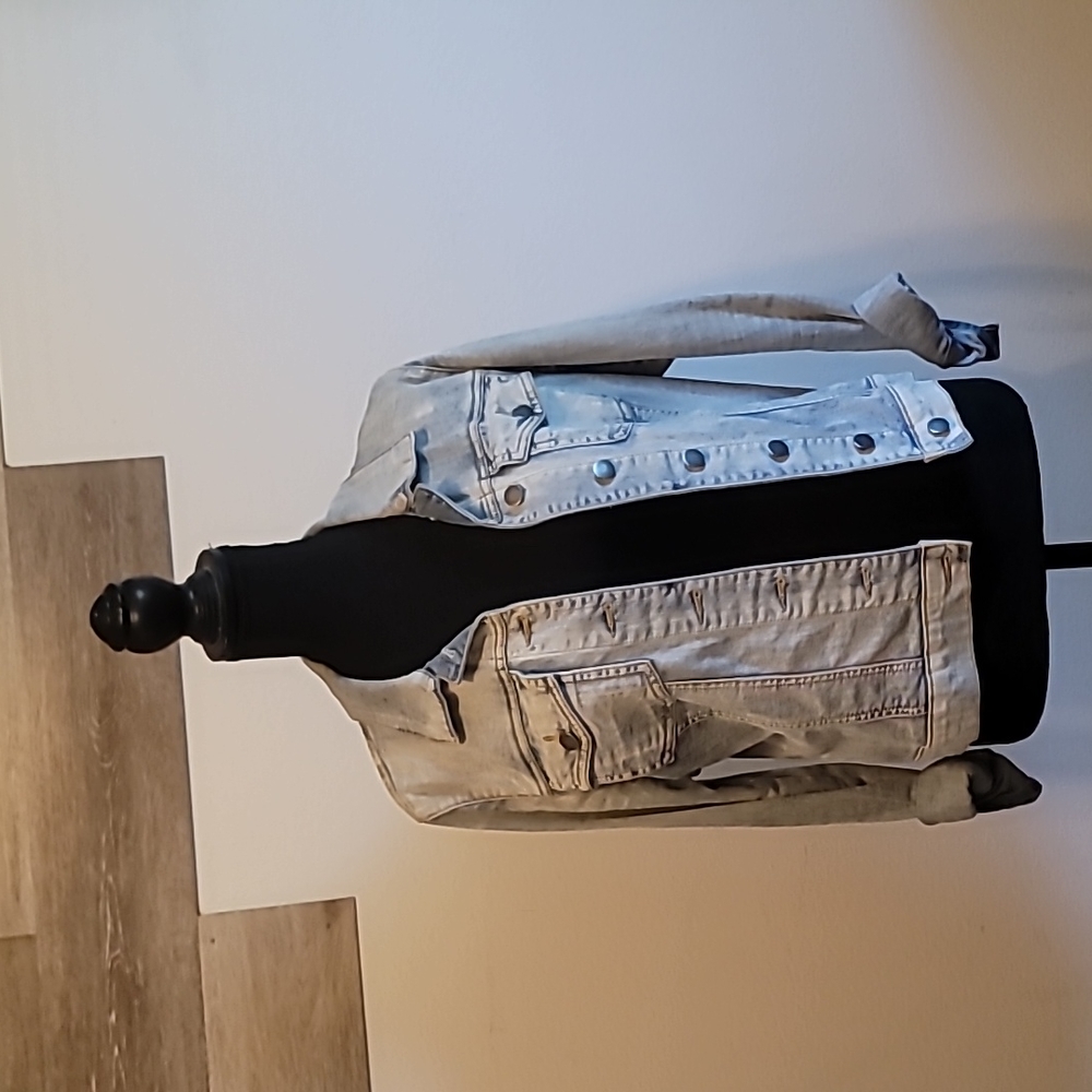 Kut from the Kloth Denim Jacket
